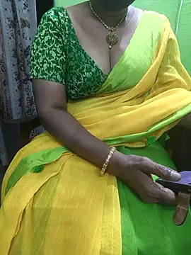 Snapshot of niiveditha chatting on December 2025 11:30:02 AM niiveditha online show from December 2025 11:30:02 AM