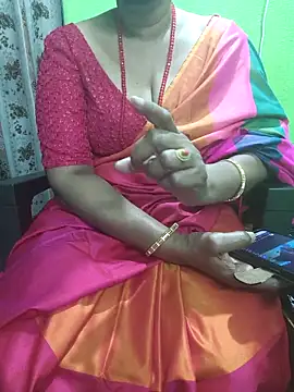 Snapshot of niiveditha chatting on December 2025 01:38:02 PM niiveditha online show from December 2025 01:38:02 PM