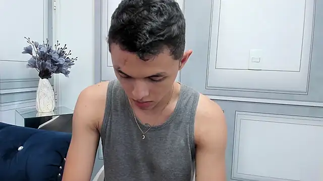 Andy dior18 online show from September 2025 09:31:01 PM