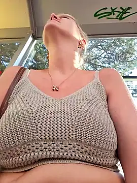 Snapshot of Sexybiene969 chatting on September 2025 02:38:02 PM Sexybiene969 online show from September 2025 02:38:02 PM