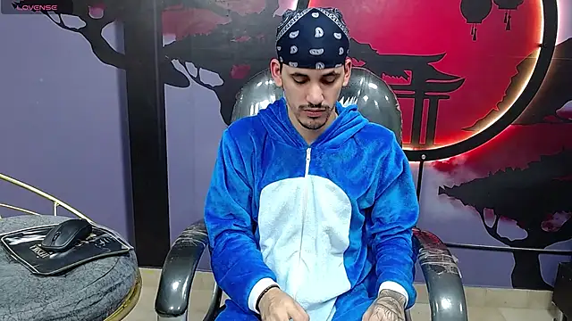 Dirty Kingg online show from October 2025 08:44:02 PM