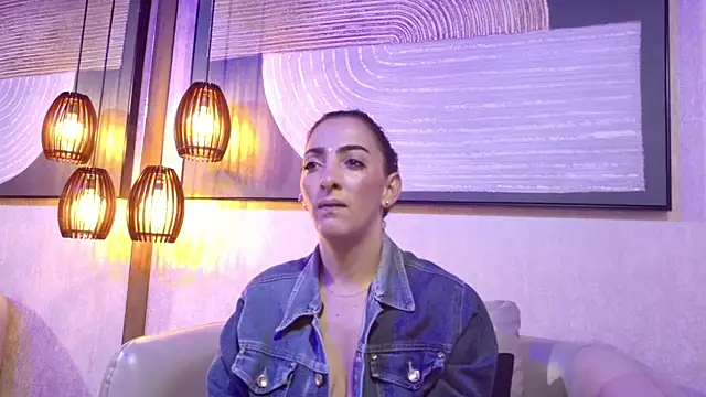 lissa palmer online show from October 2025 03:10:02 AM