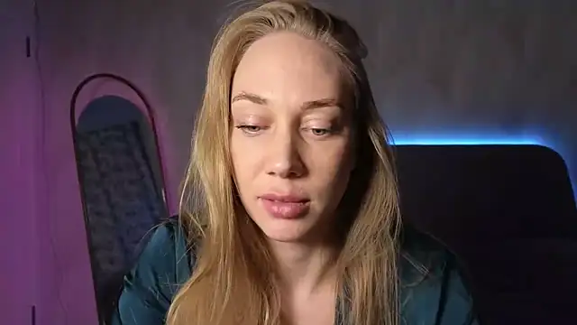 Engel 13 online show from October 2025 07:12:02 PM