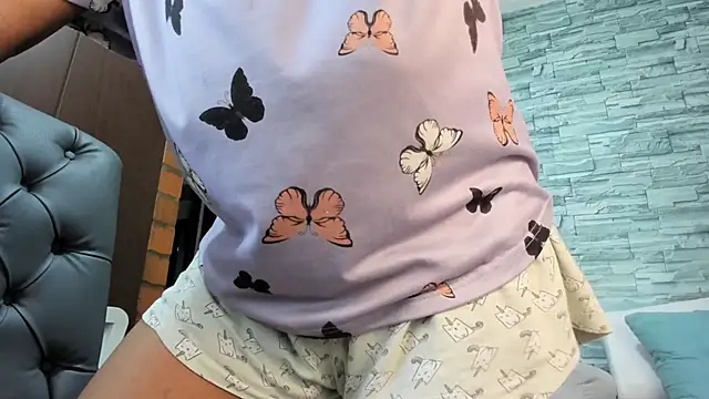 nicollesofia2 online show from March 2025 08:53:01 PM