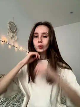 Snapshot of RosieMills chatting on December 2025 03:28:02 PM RosieMills online show from December 2025 03:28:02 PM