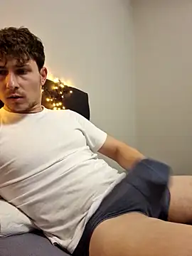 Snapshot of Boddy1301 chatting on February 2026 05:38:01 PM Boddy1301 online show from February 2026 05:38:01 PM