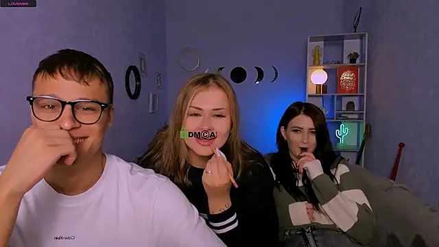 catherine kitty online show from October 2025 07:03:02 PM