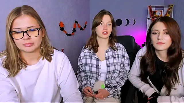 catherine kitty online show from October 2025 08:10:01 PM