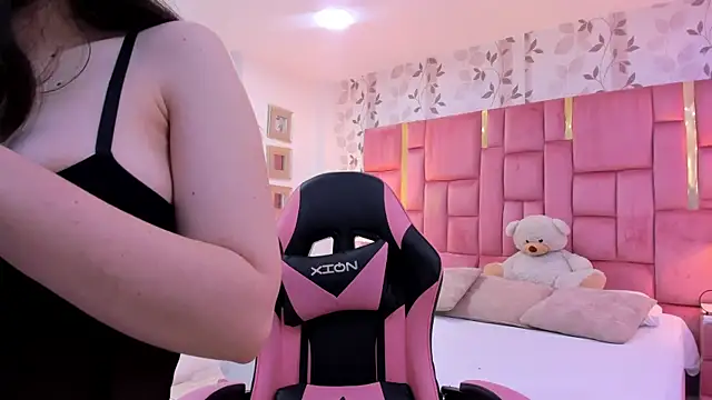 ArianaFranco online show from March 2026 01:51:01 PM