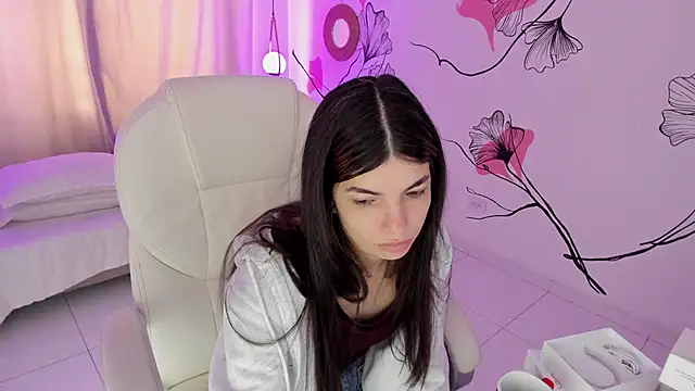 Isabela Fiorelli online show from January 2026 01:16:02 PM