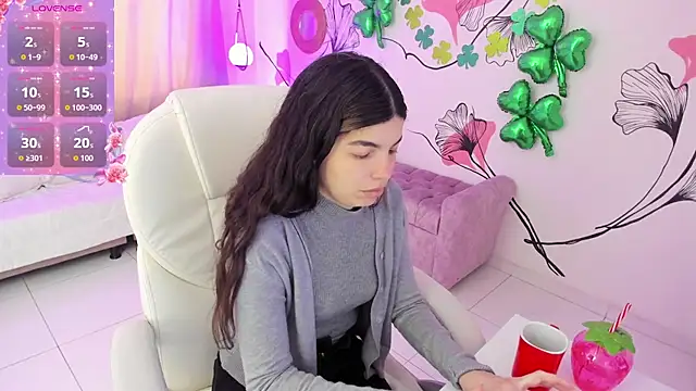 Isabela Fiorelli online show from March 2026 01:11:02 PM