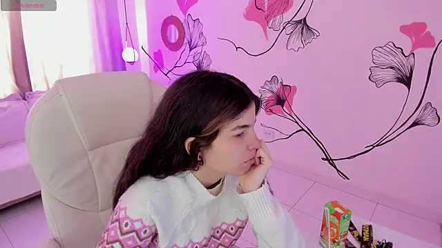 Isabela Fiorelli online show from April 2026 01:05:02 PM