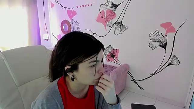 Isabela Fiorelli online show from April 2026 01:15:01 PM