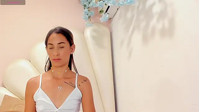 Snapshot of Olivia_Stevens chatting on February 2025 01:25:01 AM Olivia Stevens online show from February 2025 01:25:01 AM