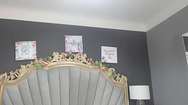 LindaBird online show from March 2025 11:14:02 AM