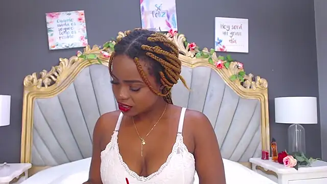 LindaBird online show from March 2025 01:35:01 AM