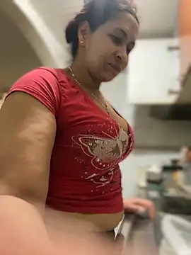 Carola-Ross online show from November 2025 06:08:01 PM