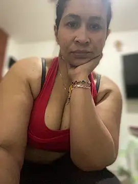 Carola-Ross online show from April 2026 07:58:02 PM