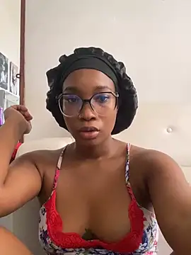 Snapshot of blackgril12 chatting on February 2025 02:06:02 PM blackgril12 online show from February 2025 02:06:02 PM