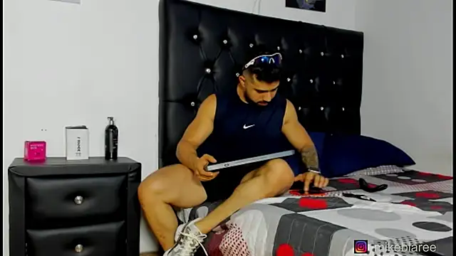 mikeblaree online show from April 2026 06:27:02 PM