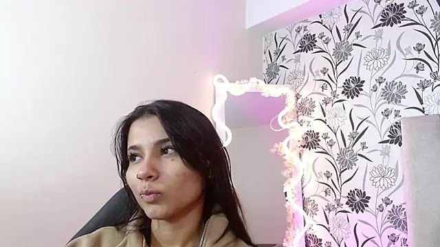 Snapshot of Gaby_tay1 chatting on February 2026 03:14:02 AM Gaby tay1 online show from February 2026 03:14:02 AM