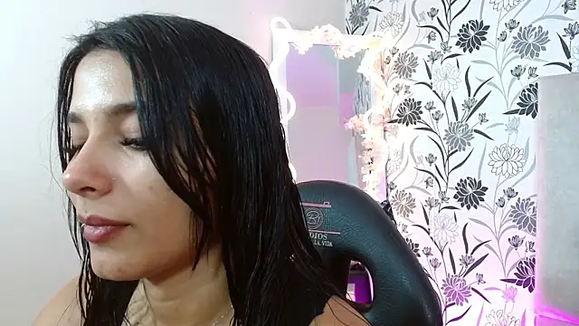 Snapshot of Gaby_tay1 chatting on March 2026 03:12:01 AM Gaby tay1 online show from March 2026 03:12:01 AM