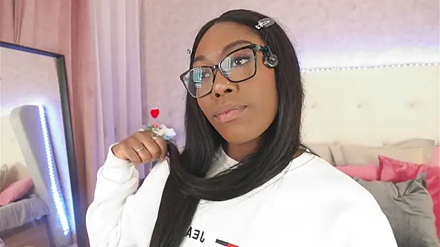 ThianaLopez online show from January 2026 09:31:02 PM