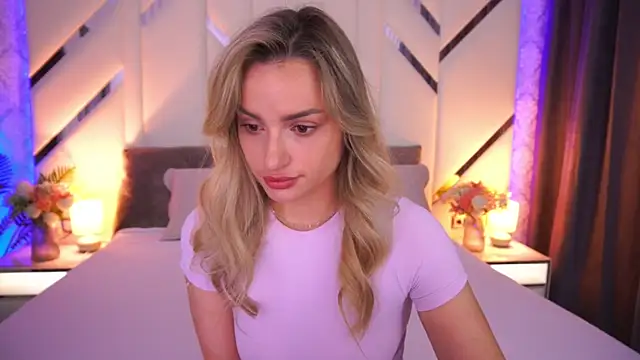 Snapshot of LindsieGreyy chatting on July 2026 06:41:02 AM LindsieGreyy online show from July 2026 06:41:02 AM
