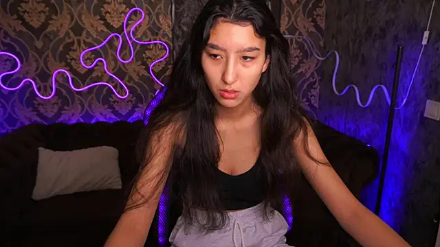 Snapshot of CharmMocco chatting on February 2025 07:23:01 AM CharmMocco online show from February 2025 07:23:01 AM