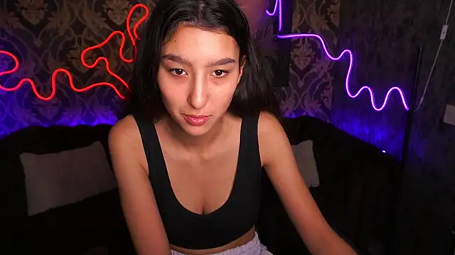 Snapshot of CharmMocco chatting on February 2025 10:28:01 AM CharmMocco online show from February 2025 10:28:01 AM