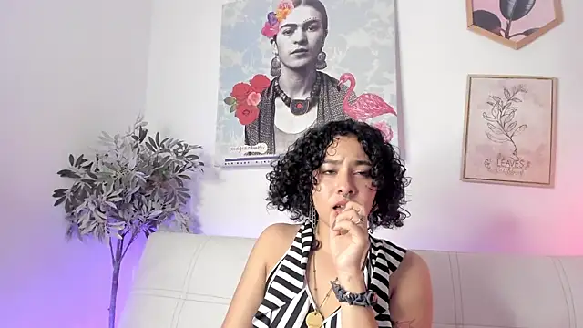 Dhalila  online show from February 2025 01:47:02 AM