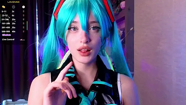 Hisoka akerley online show from May 2026 03:58:02 AM