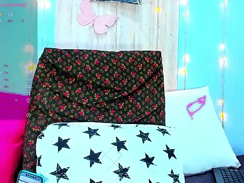 corynatayler online show from December 2024 10:50:01 PM