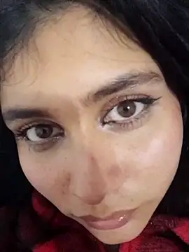 CHLOE ISABELL online show from March 2025 10:32:02 PM