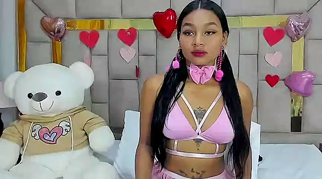 Snapshot of Lynda_Bonnie chatting on February 2025 12:26:02 PM Lynda Bonnie online show from February 2025 12:26:02 PM