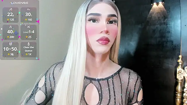 Snapshot of emelly_horny_ chatting on March 2025 11:44:02 AM emelly horny online show from March 2025 11:44:02 AM