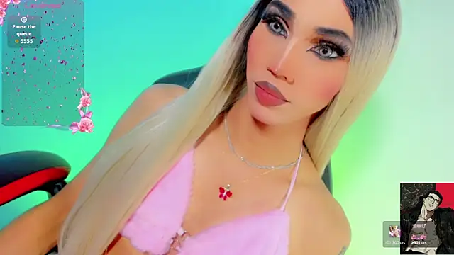 Snapshot of emelly_horny_ chatting on September 2025 07:19:02 PM emelly horny online show from September 2025 07:19:02 PM