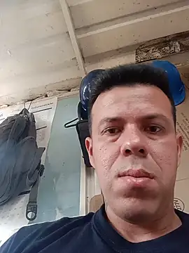 Snapshot of jhon_1988_24 chatting on May 2026 02:46:02 PM jhon 1988 24 online show from May 2026 02:46:02 PM