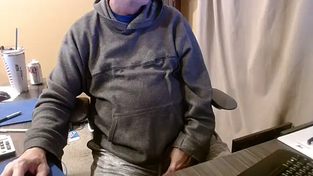 olderandwiser2 online show from April 2026 03:44:02 AM