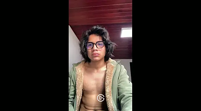 Snapshot of shadowsofgarden chatting on February 2025 05:33:01 PM shadowsofgarden online show from February 2025 05:33:01 PM