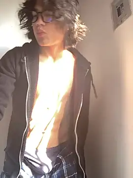 Snapshot of shadowsofgarden chatting on February 2025 01:10:02 PM shadowsofgarden online show from February 2025 01:10:02 PM