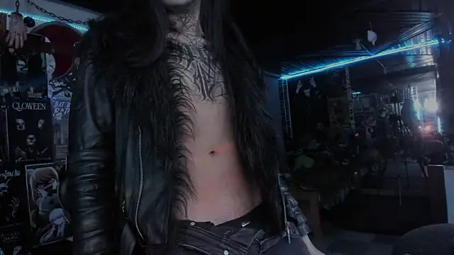 Snapshot of rotten_dreams chatting on September 2025 10:35:02 PM rotten dreams online show from September 2025 10:35:02 PM