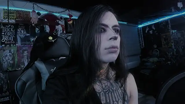 Snapshot of rotten_dreams chatting on September 2025 10:15:02 PM rotten dreams online show from September 2025 10:15:02 PM