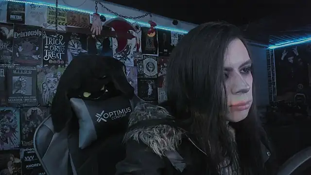 Snapshot of rotten_dreams chatting on November 2025 10:42:01 PM rotten dreams online show from November 2025 10:42:01 PM