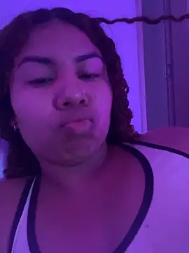 Snapshot of MELINAMARTINS chatting on May 2026 08:32:01 PM MELINAMARTINS online show from May 2026 08:32:01 PM