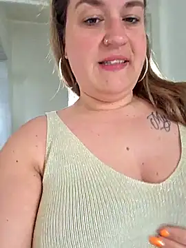 justtess online show from April 2026 12:44:02 PM