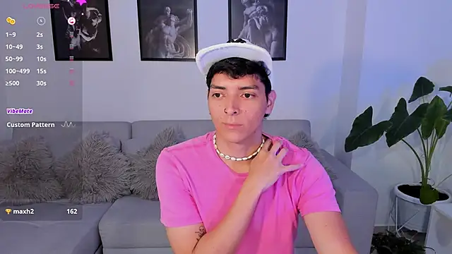  JacobMiller   online show from February 2025 12:10:02 AM