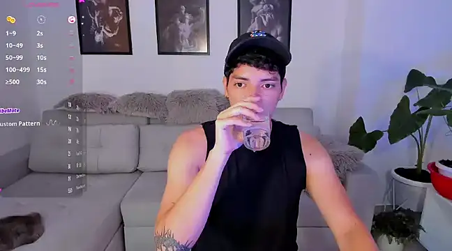  JacobMiller   online show from March 2025 09:37:02 PM