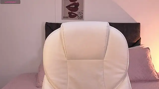 sara sharma  online show from September 2025 02:21:01 PM