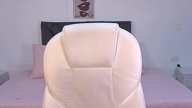 sara sharma  online show from October 2025 01:40:02 PM